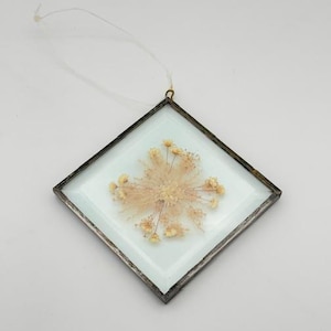 Pressed Flower Suncatcher: Leaded Glass Diamond, 1970s Vintage Decor